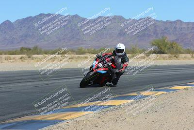 media/Mar-24-2025-Moto Forza (Mon) [[57ce5c5cff]]/1-Advanced Group/Session 3 (Turn 6 Inside)/